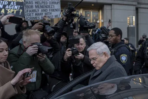 Former U.S. Sen. Bob Menendez, D-N.J., departs Manhattan federal court after his sentencing on a bribery conviction, Wednesday, Jan. 29, 2025, in New York. (AP Photo/Julia Demaree Nikhinson)